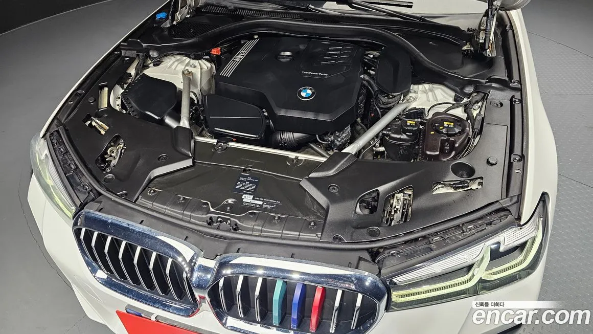 BMW 5-Series 2022 из KR, фото 10
