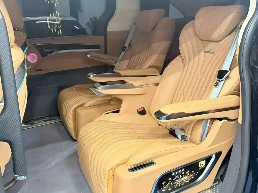 Toyota Sienna 2025 из CN, фото 9