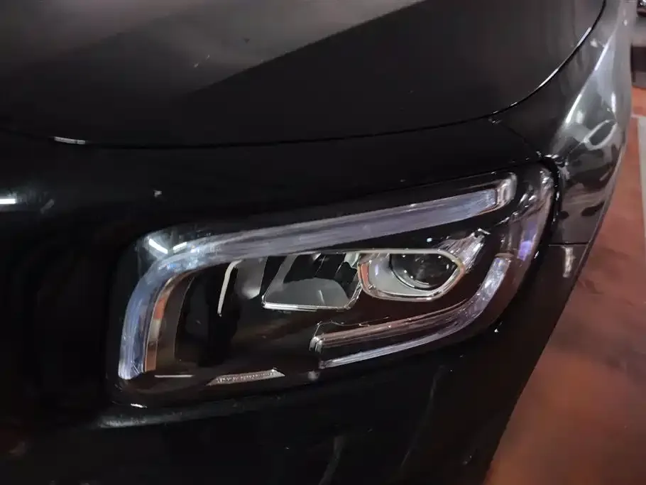 Mercedes-Benz GLB 2023 из CN, фото 5