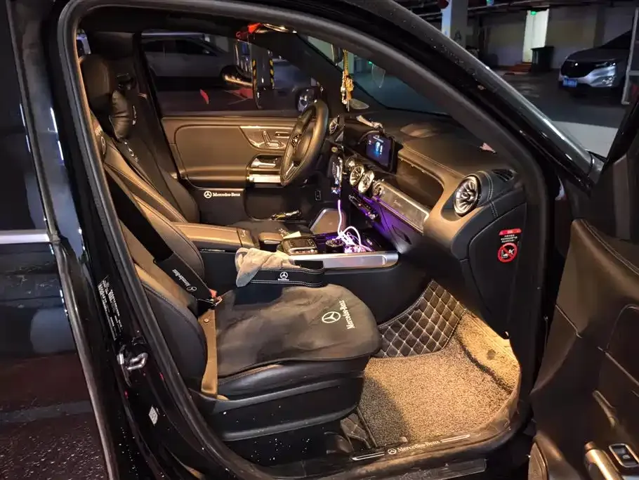 Mercedes-Benz GLB 2023 из CN, фото 6