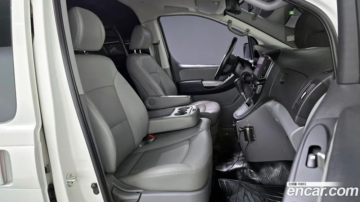 Hyundai Starex 2021 из KR, фото 9