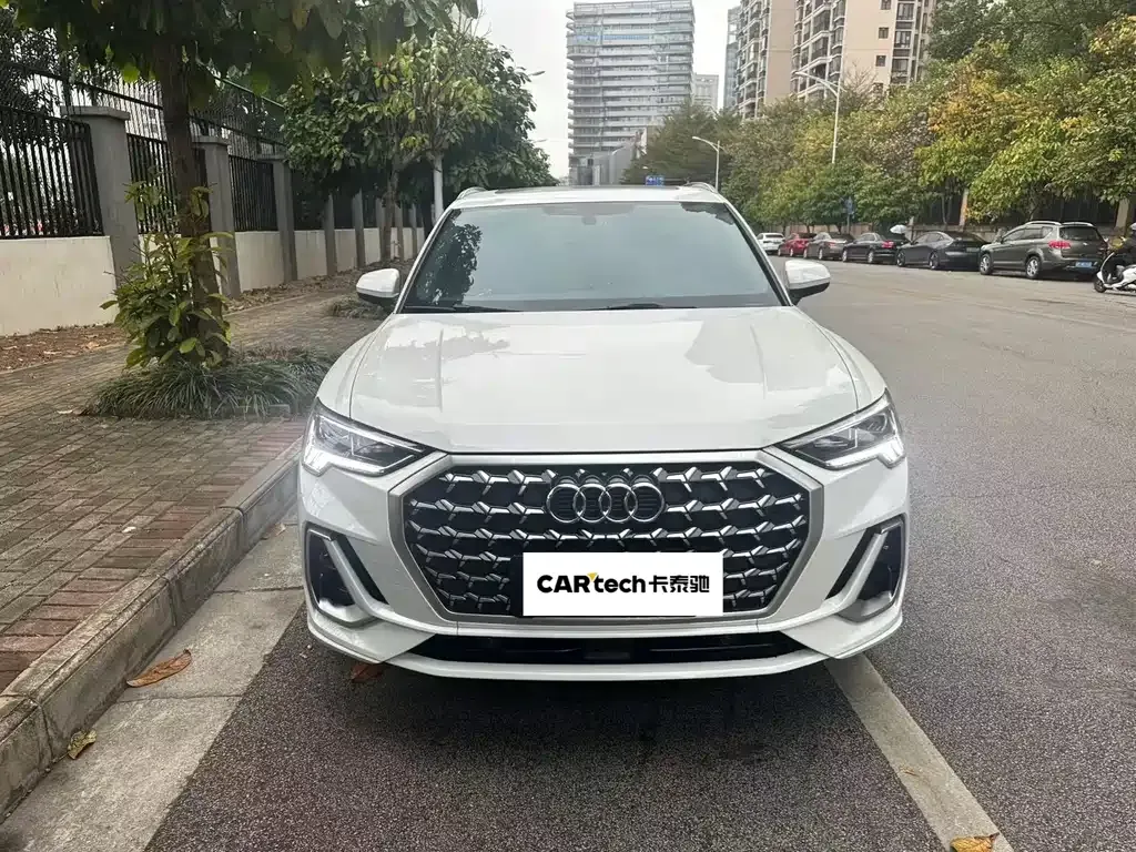 Audi Q3 2023 из CN, фото 5