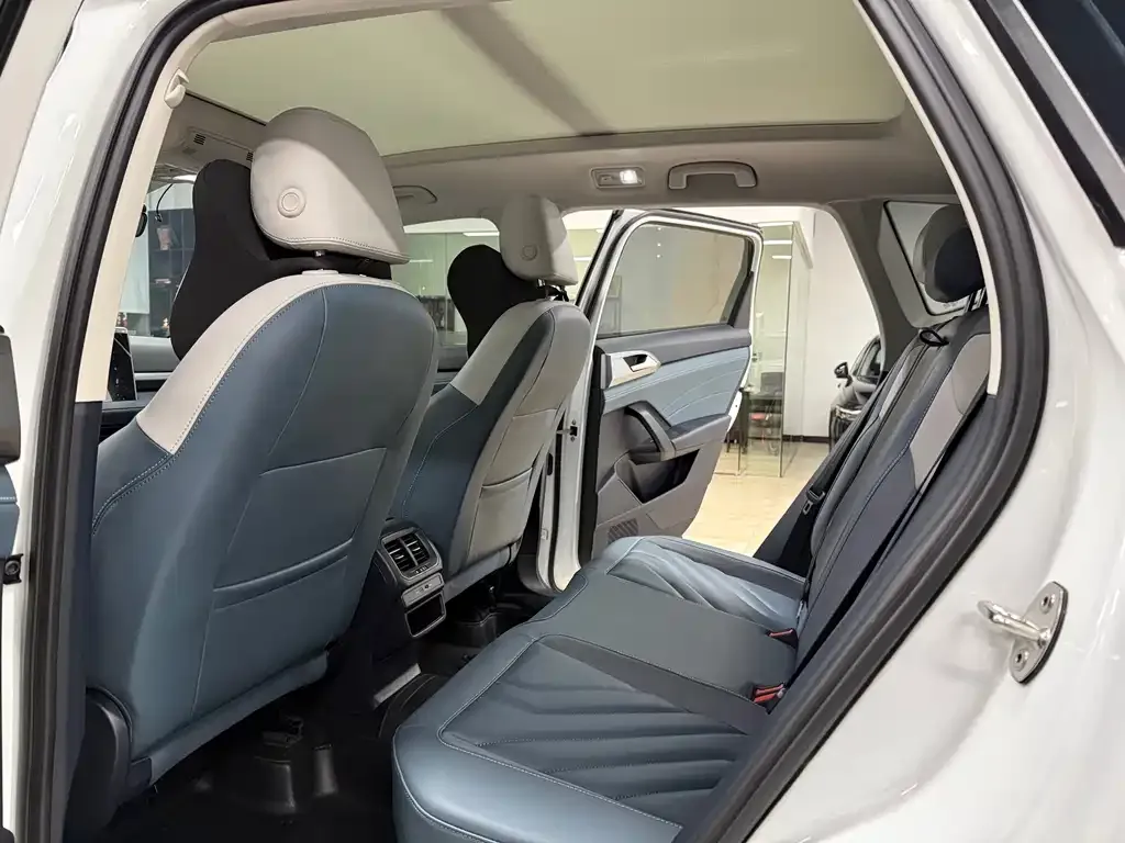 Volkswagen Tharu 2023 из CN, фото 8