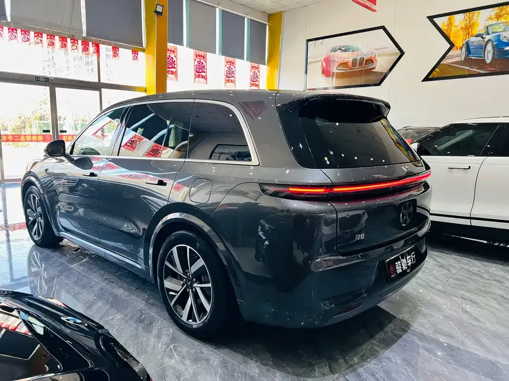 Li Auto L8 2023 из CN, фото 3