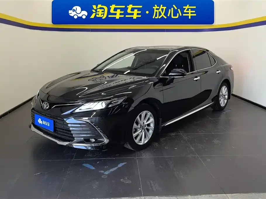 Toyota Camry 2023 из CN, фото 1