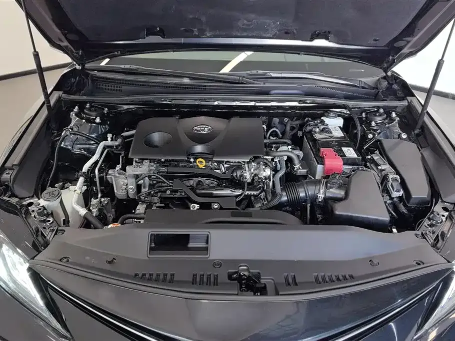 Toyota Camry 2023 из CN, фото 4