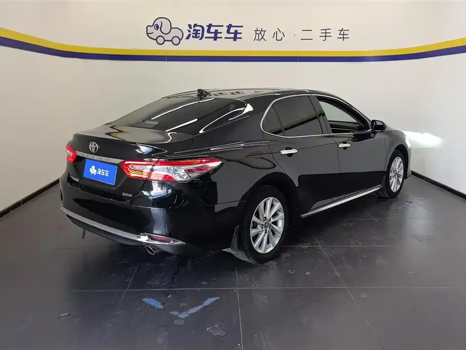 Toyota Camry 2023 из CN, фото 7