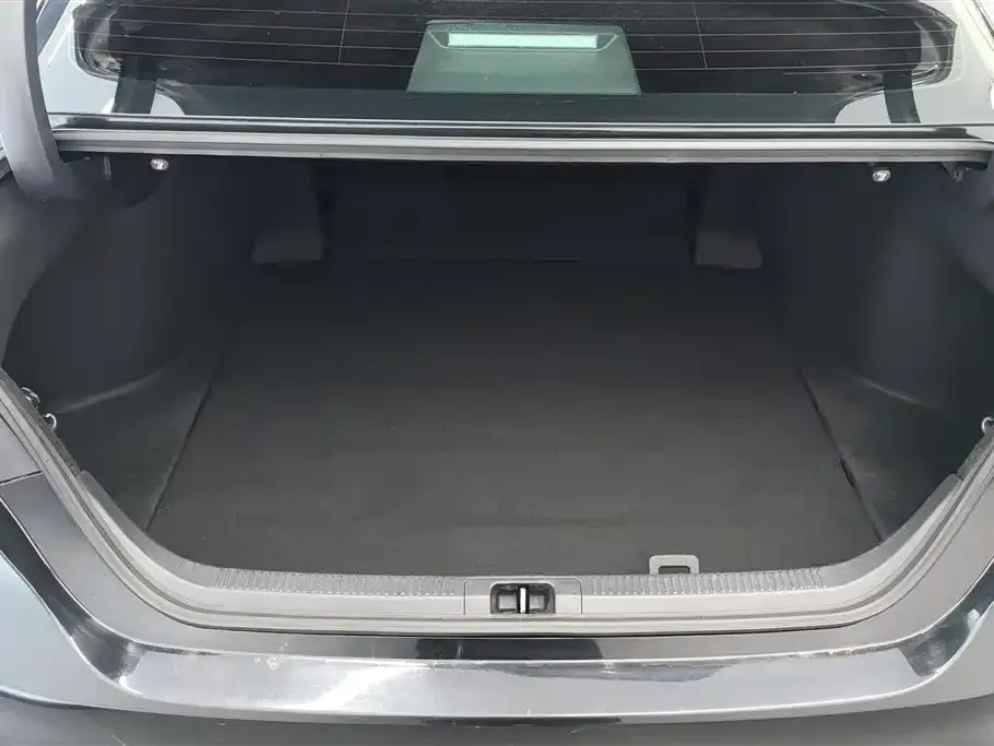 Toyota Camry 2023 из CN, фото 5