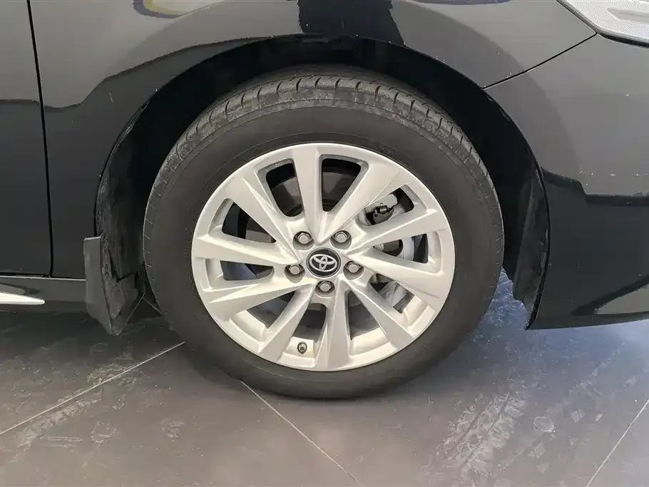 Toyota Camry 2023 из CN, фото 3