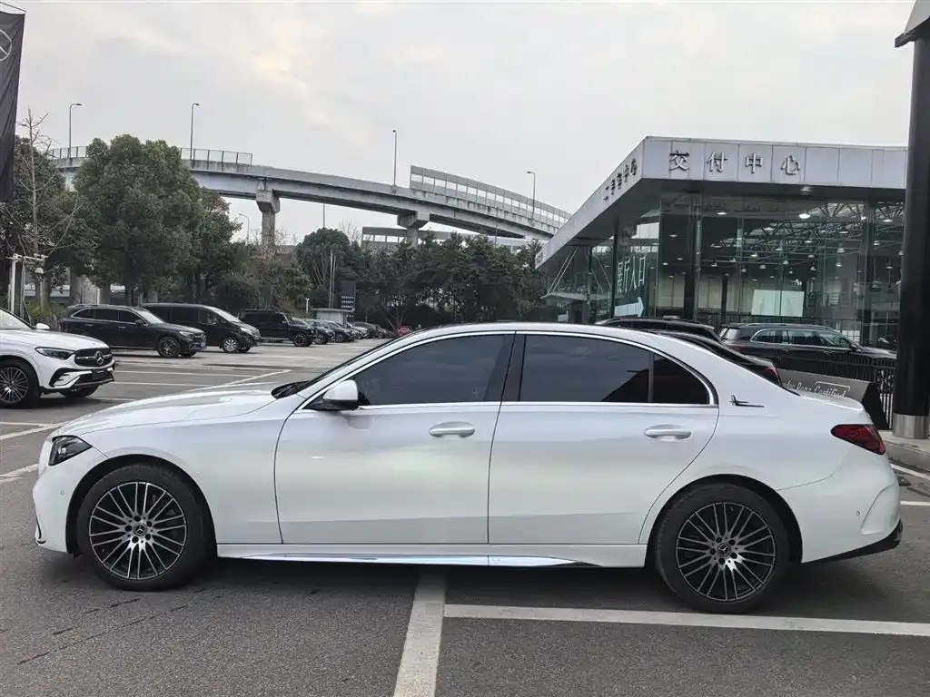 Mercedes-Benz C-Class 2023 из CN, фото 2