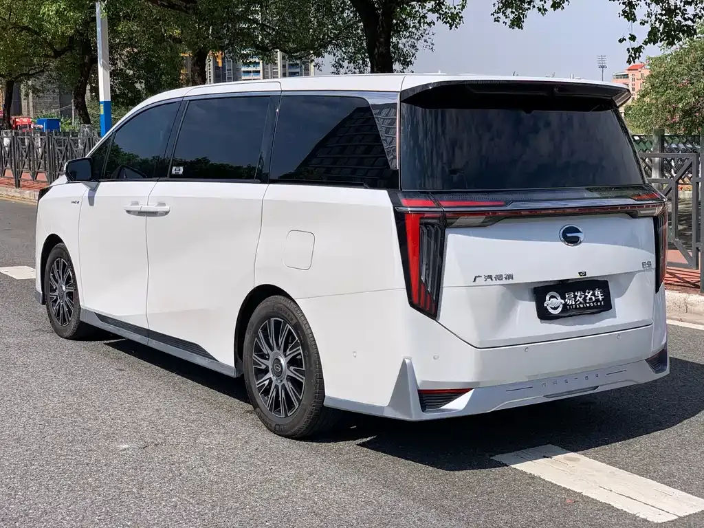 GAC Motor Trumpchi E9 — фото 2