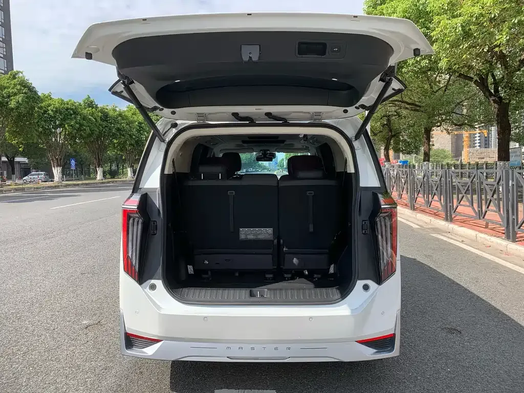 GAC Motor Trumpchi E9 — фото 9