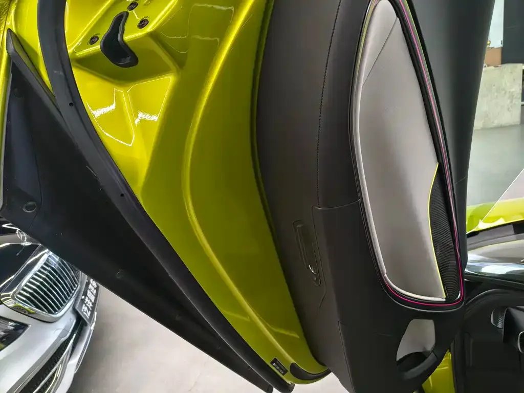 McLaren Artura 2023 из CN, фото 3