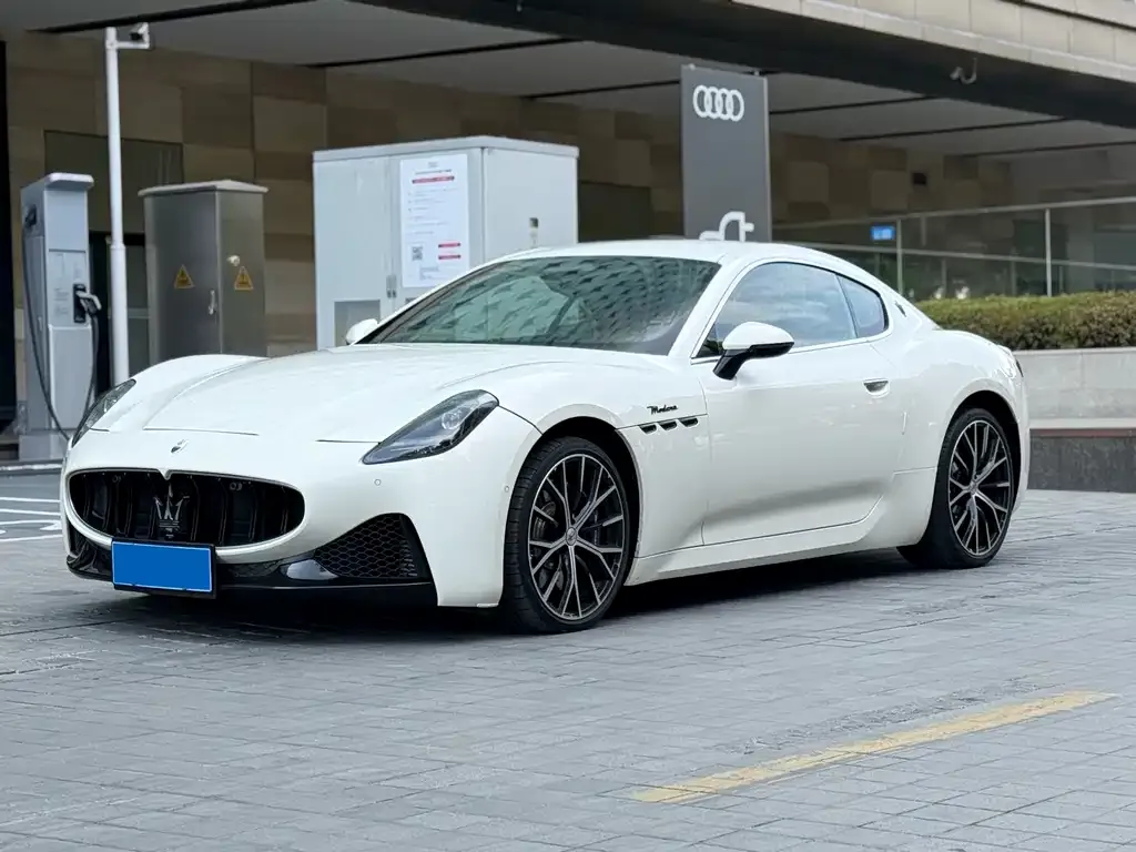 Maserati GranTurismo 2025 из CN, фото 1