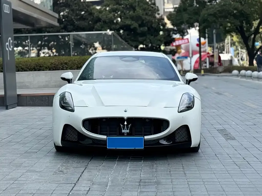 Maserati GranTurismo 2025 из CN, фото 2