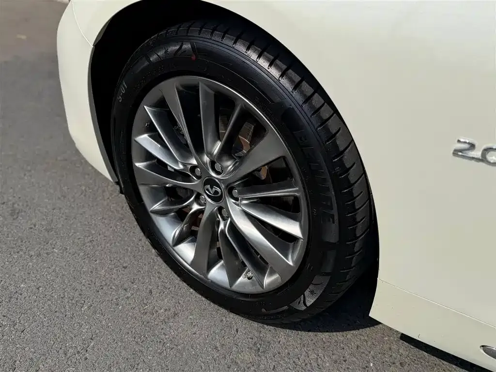 Infiniti Q50L 2021 из CN, фото 7
