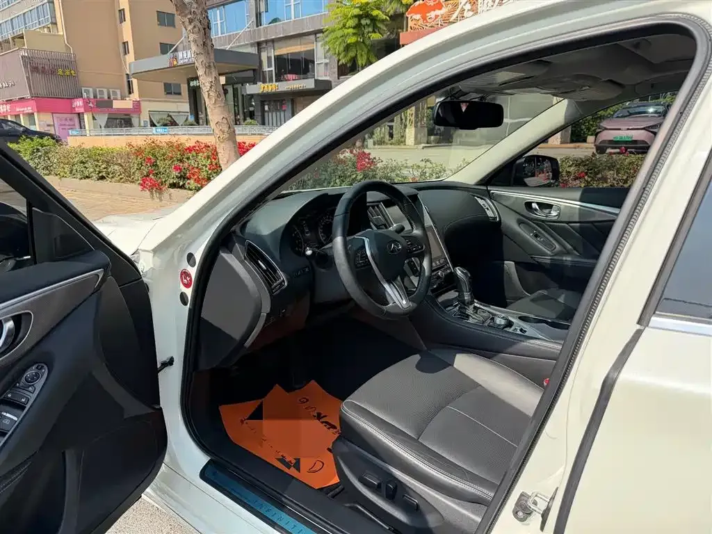 Infiniti Q50L 2021 из CN, фото 6