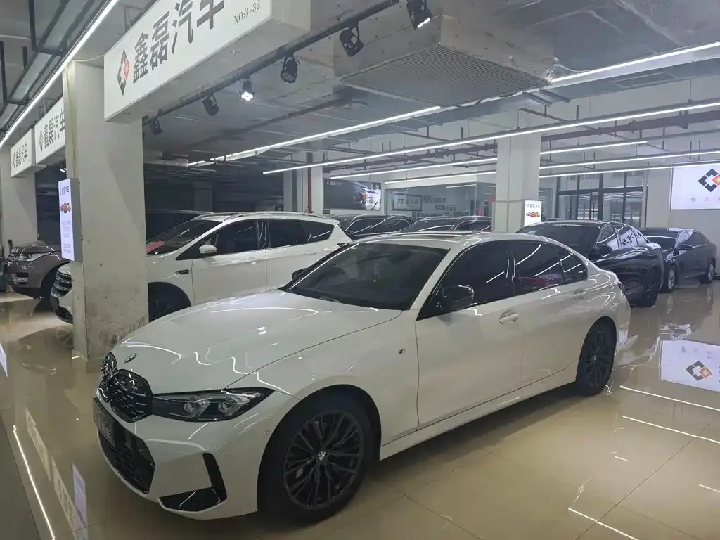 BMW 3 Series 2023 из CN, фото 1