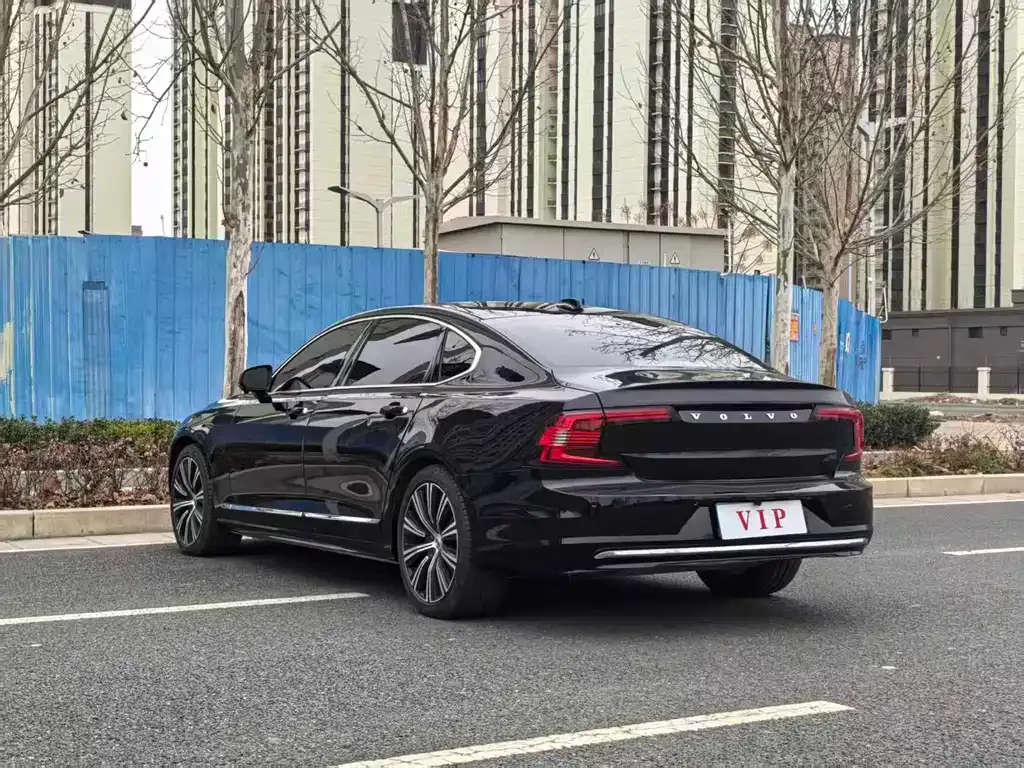 Volvo S90 2023 из CN, фото 5