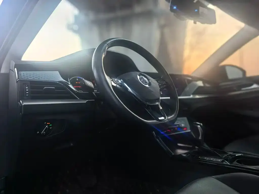 Volkswagen Passat New Energy 2021 из CN, фото 8