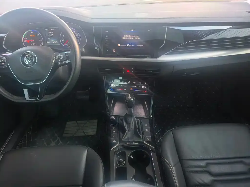 Volkswagen Passat New Energy 2021 из CN, фото 2
