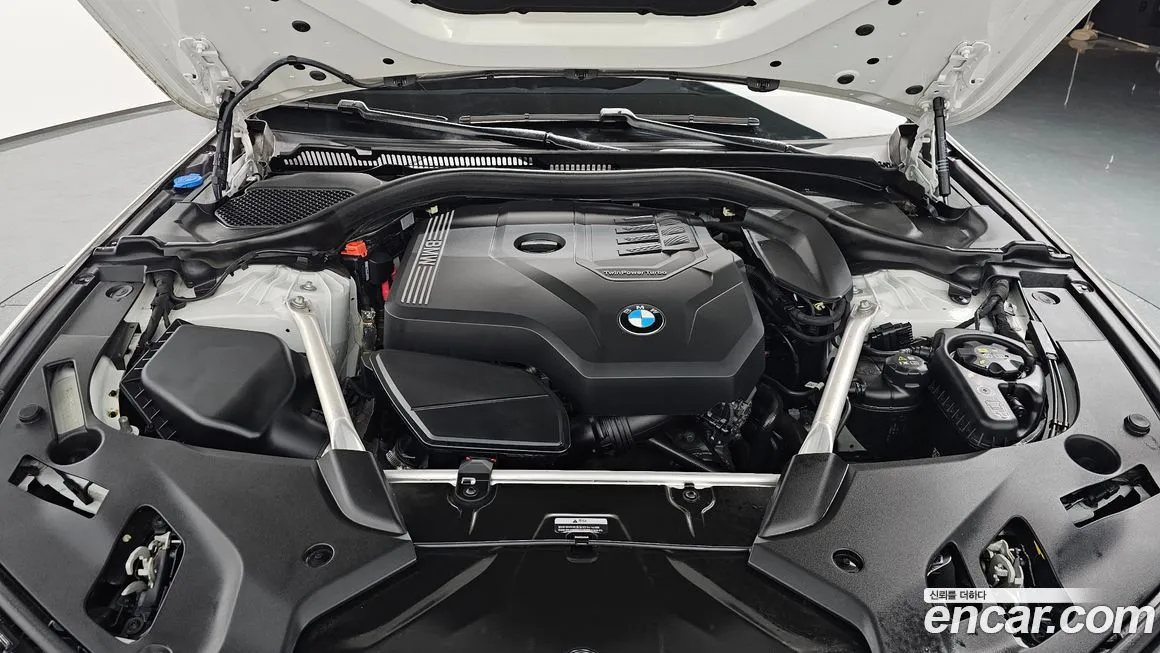 BMW 5-Series 2023 из KR, фото 3