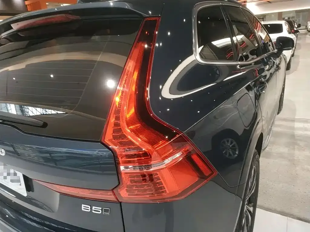 Volvo XC60 2022 из CN, фото 8