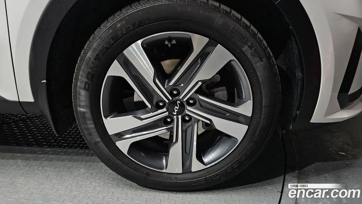 Kia Sorento — фото 6
