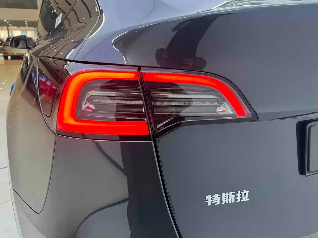 Tesla Model Y 2024 из CN, фото 9