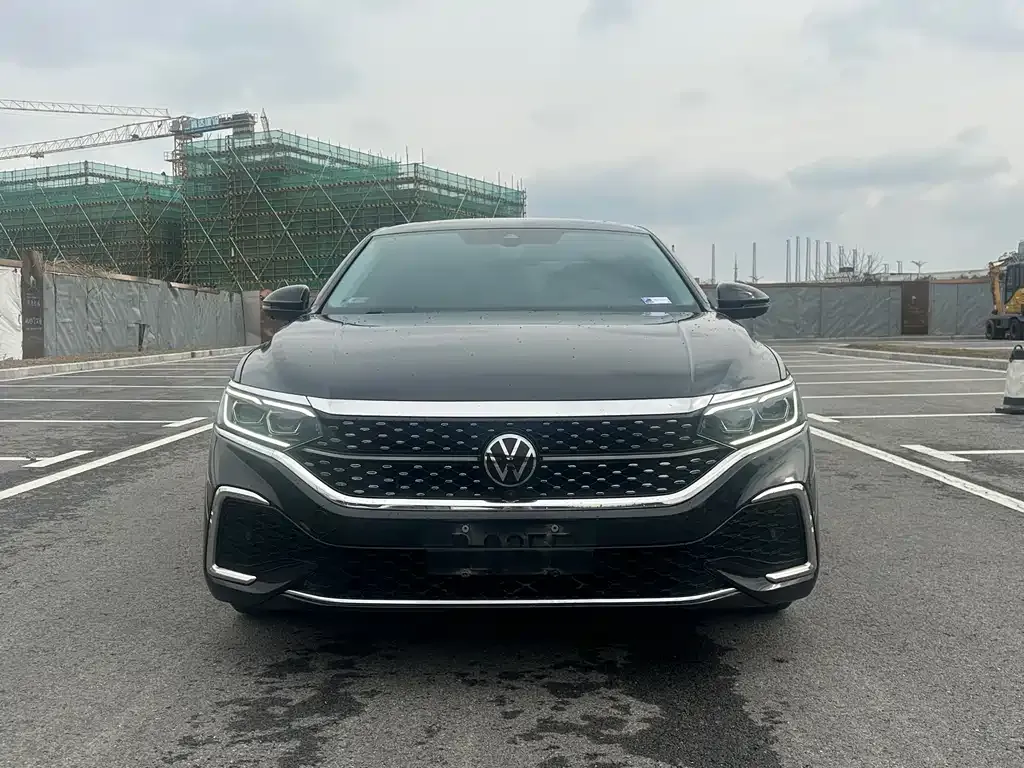 Volkswagen Passat 2022 из CN, фото 1