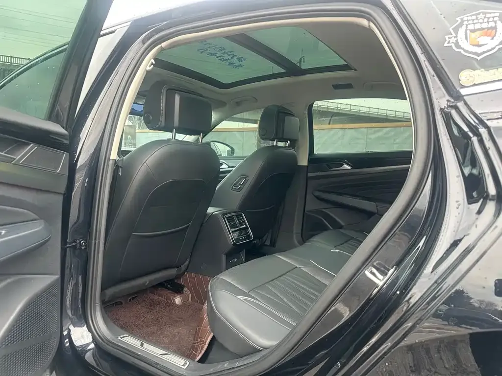Volkswagen Passat 2022 из CN, фото 4