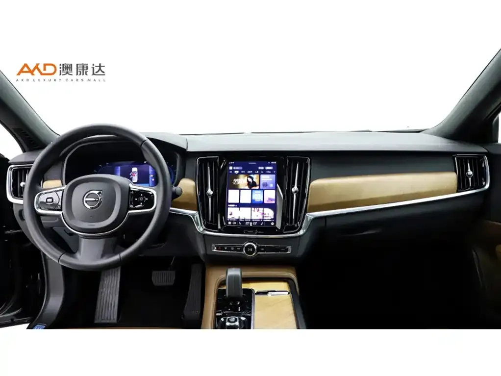 Volvo S90 2023 из CN, фото 6