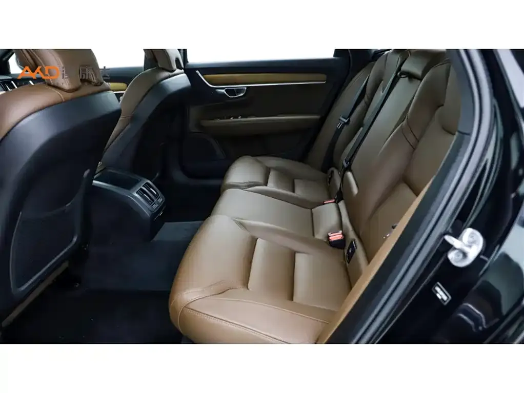 Volvo S90 2023 из CN, фото 5