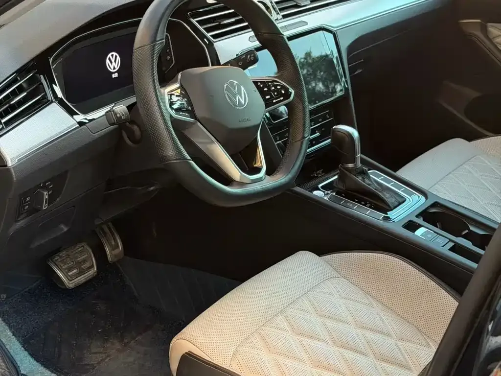 Volkswagen Magotan 2023 из CN, фото 4