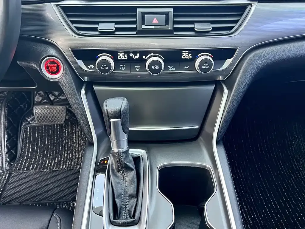 Honda Accord — фото 3