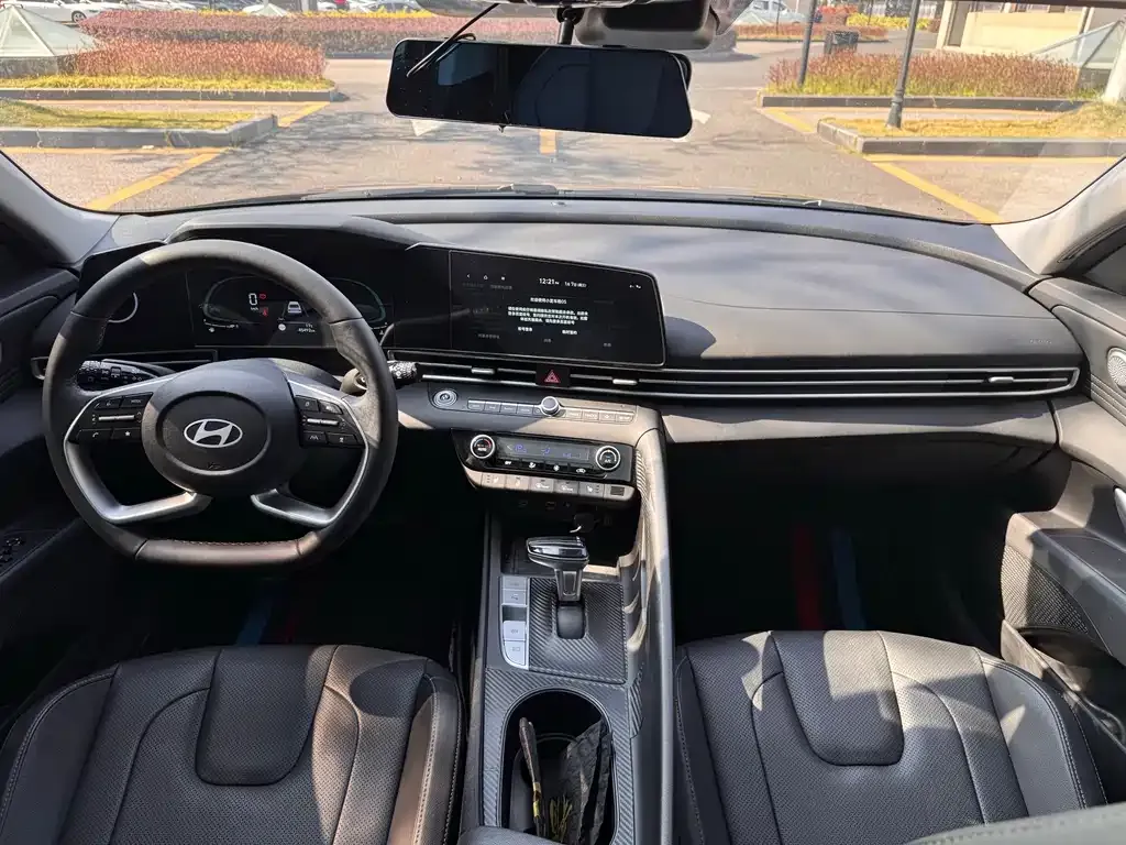 Hyundai Elantra 2024 из CN, фото 3