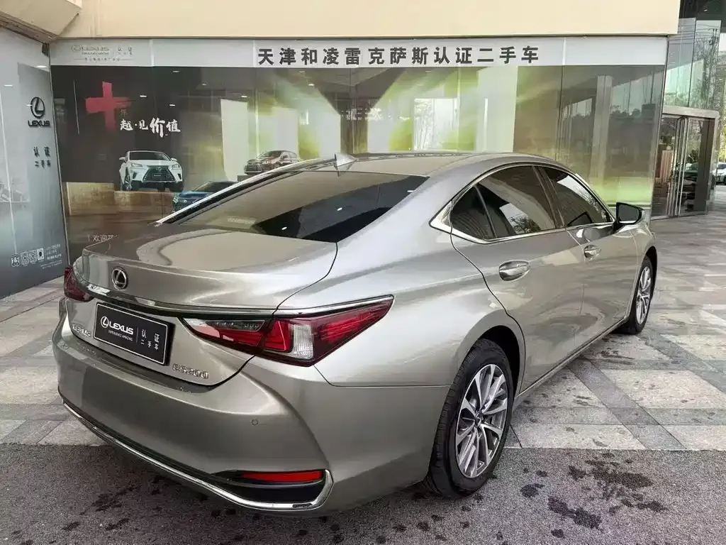 Lexus ES 2021 из CN, фото 9