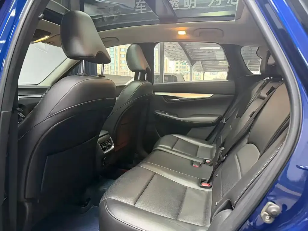 Infiniti QX50 2021 из CN, фото 3