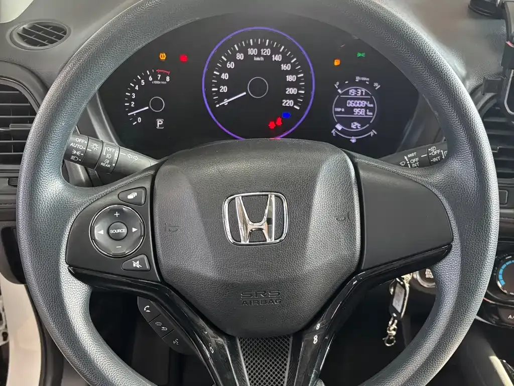 Honda Vezel 2022 из CN, фото 10