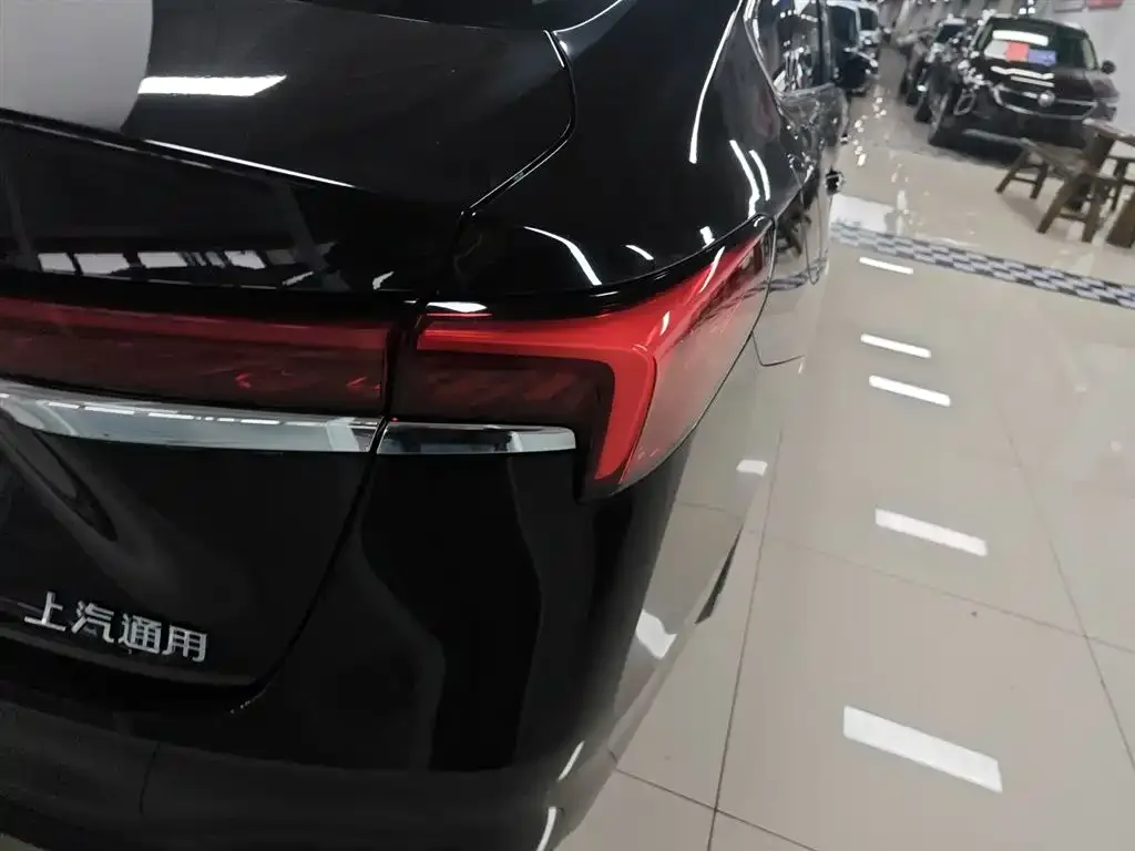 Buick LaCrosse 2023 из CN, фото 2