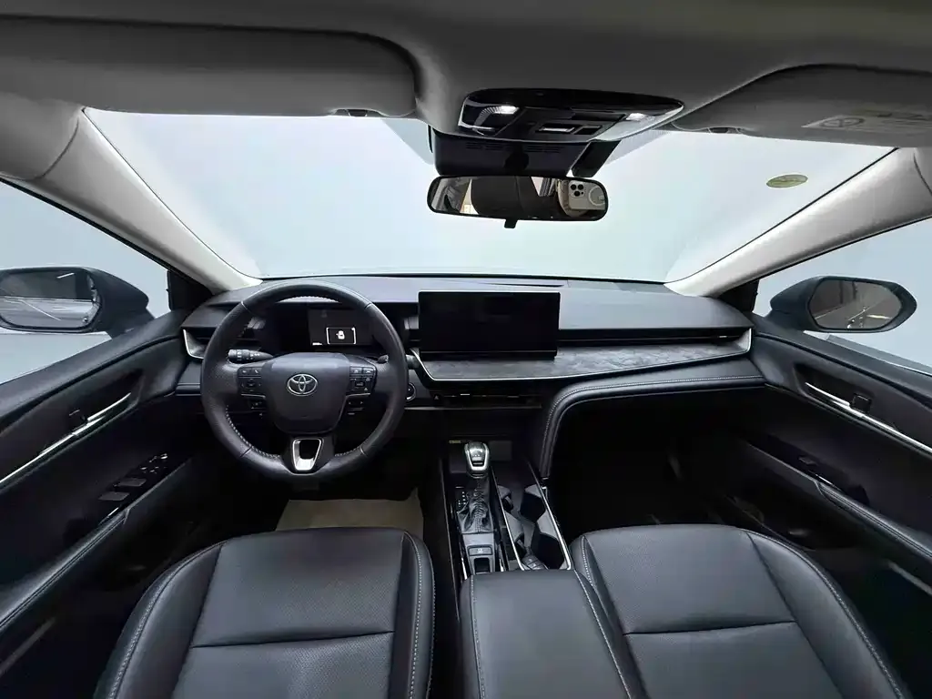 Toyota Camry 2025 из CN, фото 10