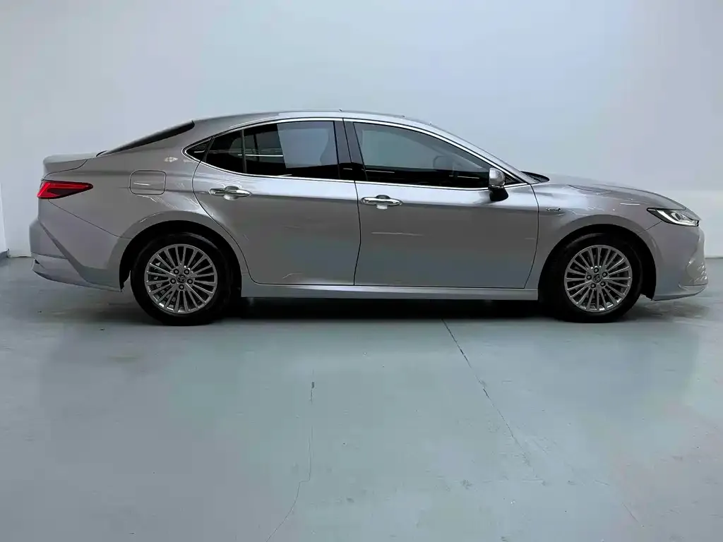 Toyota Camry 2025 из CN, фото 8