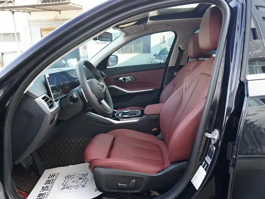 BMW 3 Series 2024 из CN, фото 6