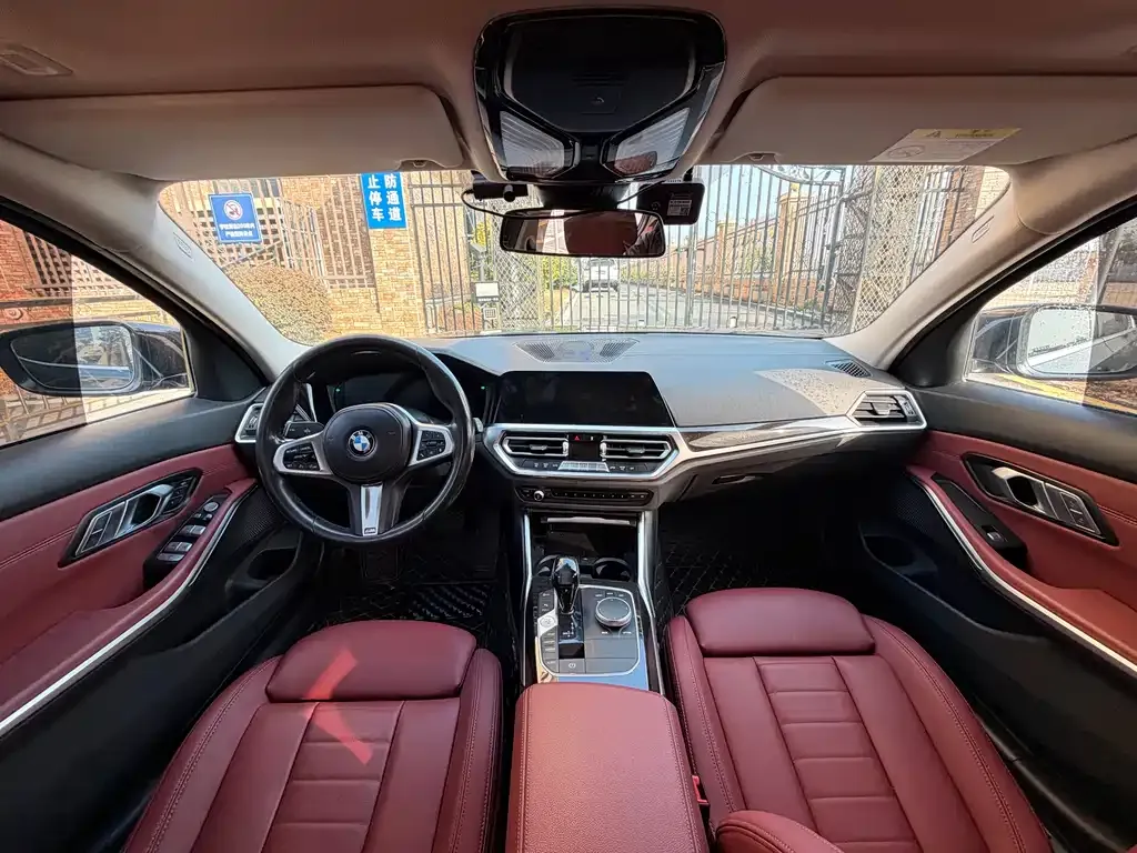 BMW 3 Series 2021 из CN, фото 10