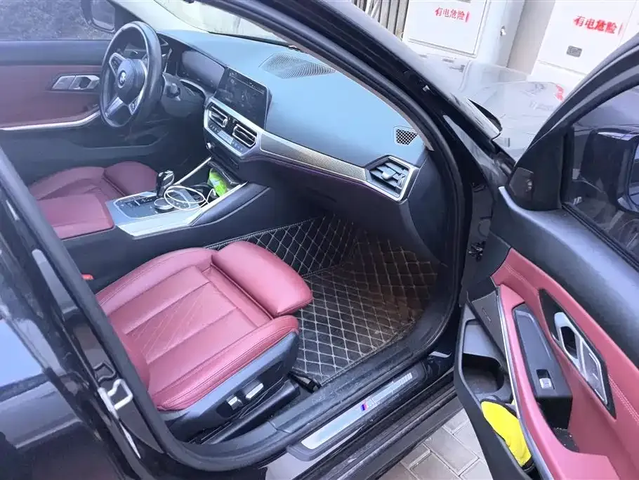 BMW 3 Series 2022 из CN, фото 3