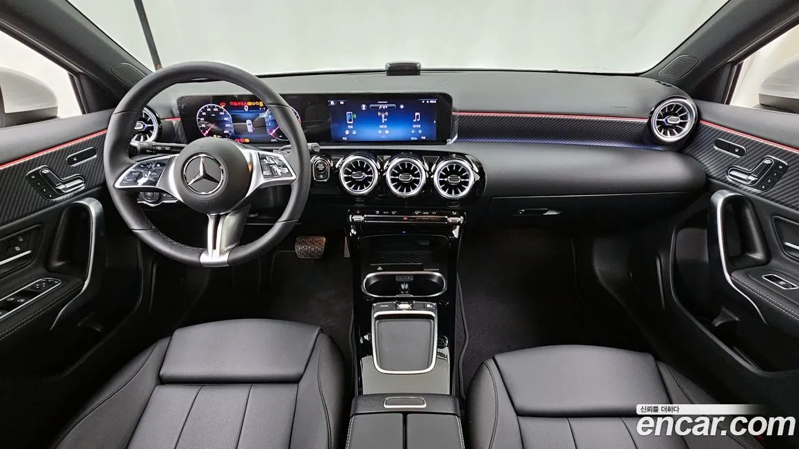 Mercedes-Benz A-Class — фото 9
