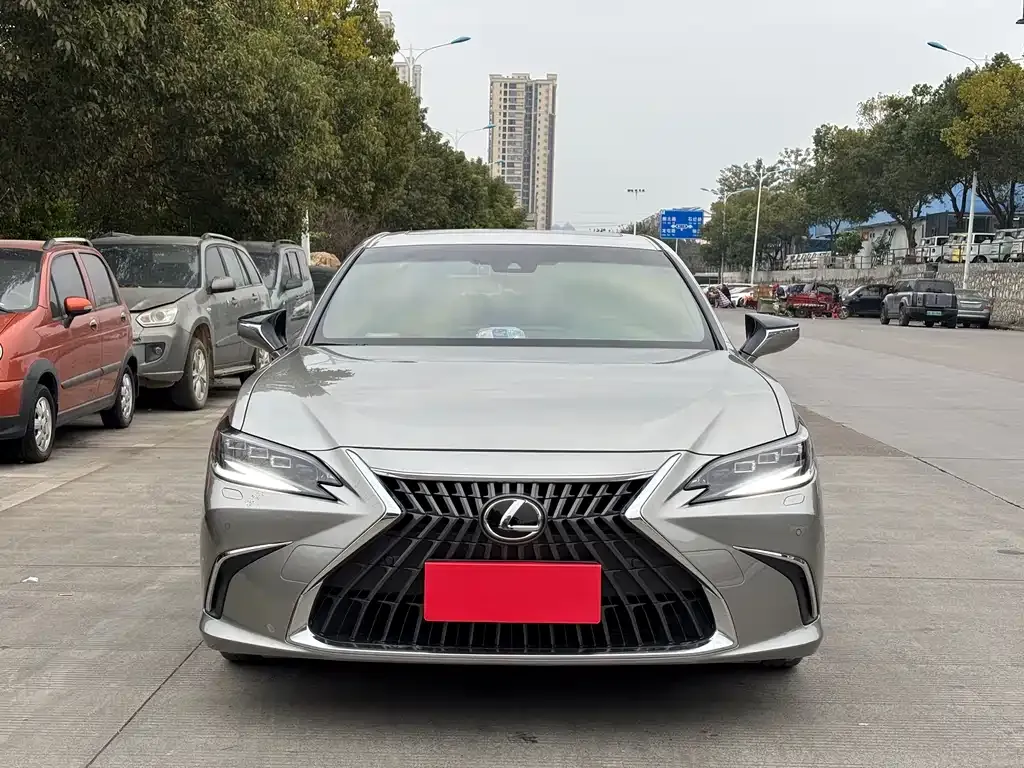 Lexus ES 2024 из CN, фото 4