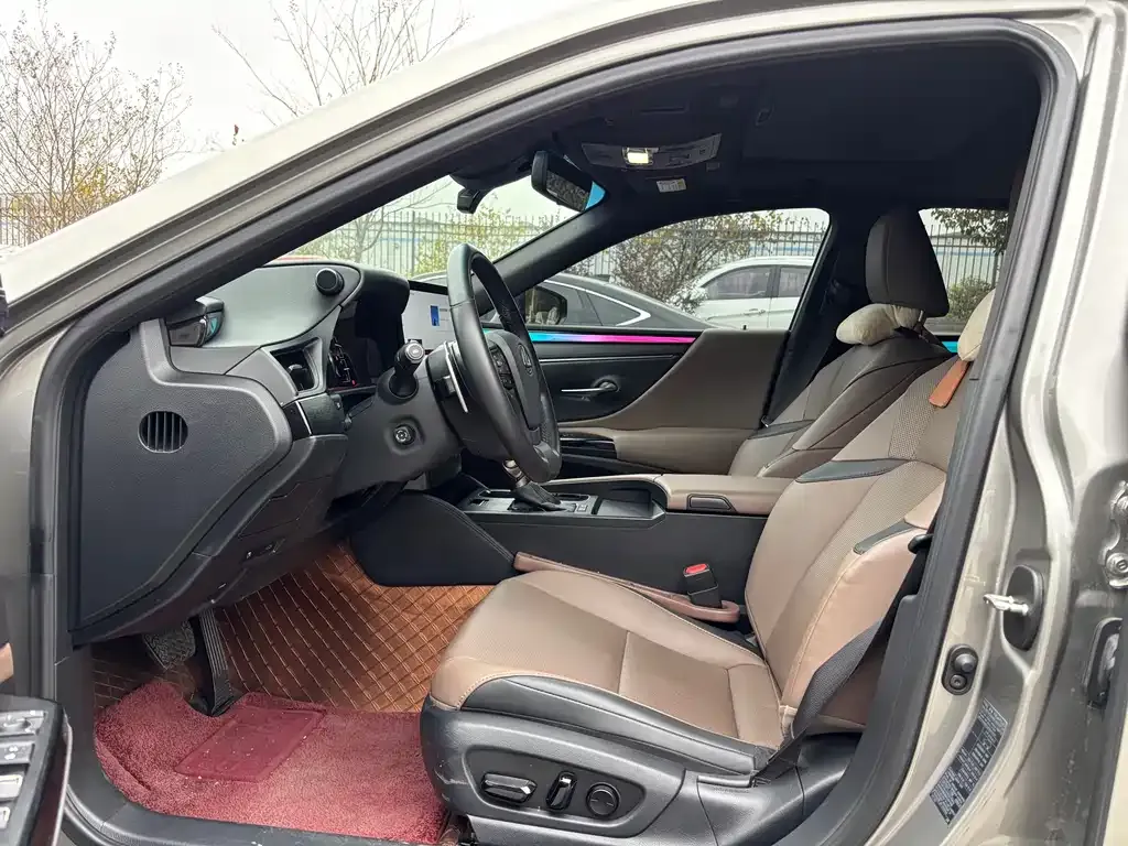 Lexus ES 2024 из CN, фото 2