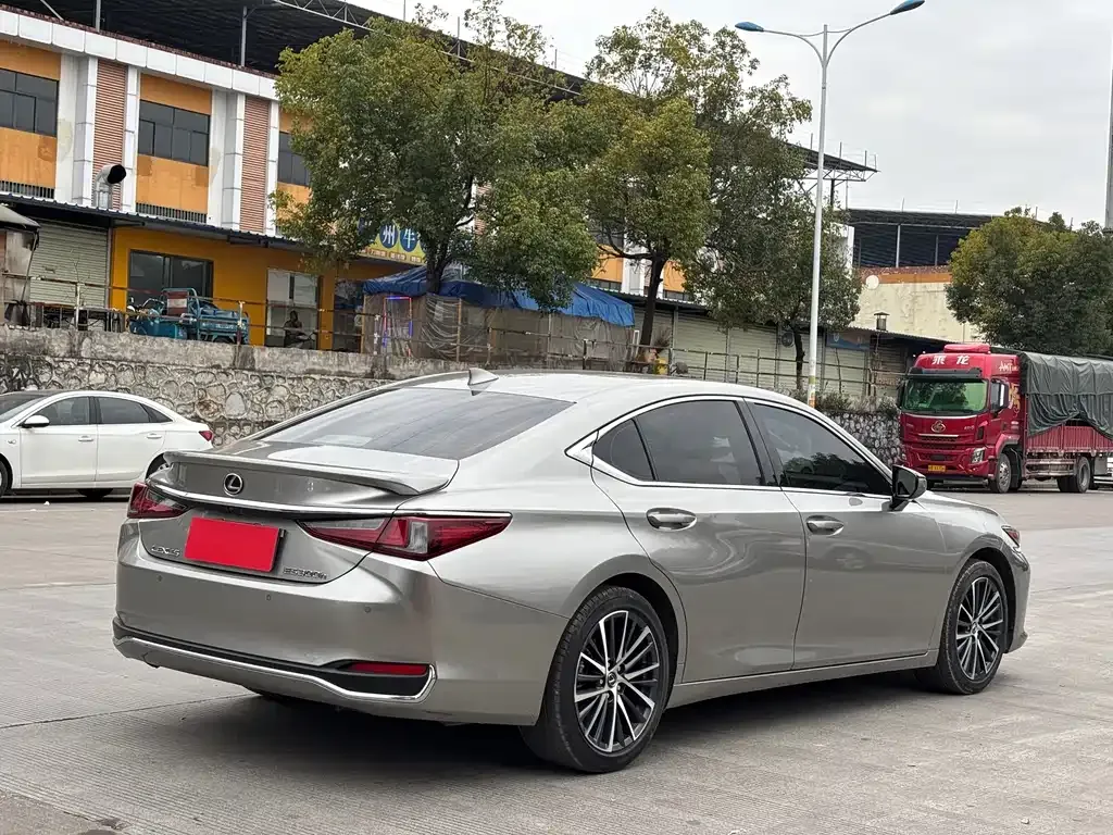 Lexus ES 2024 из CN, фото 7