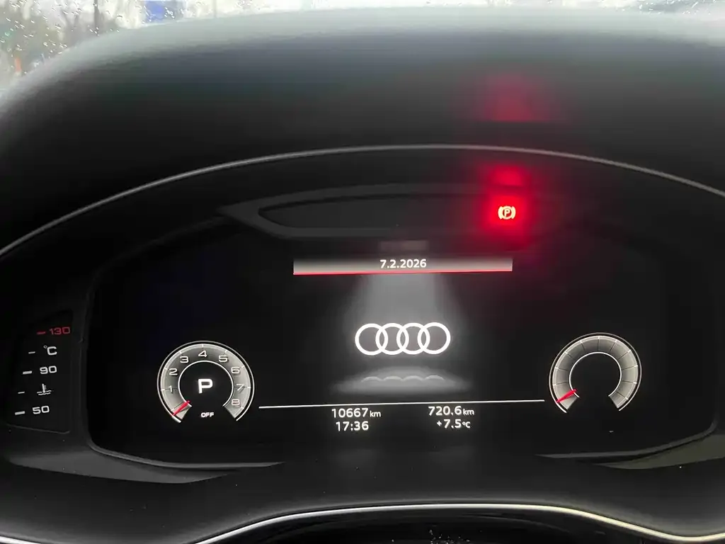 Audi Q7 2023 из CN, фото 6